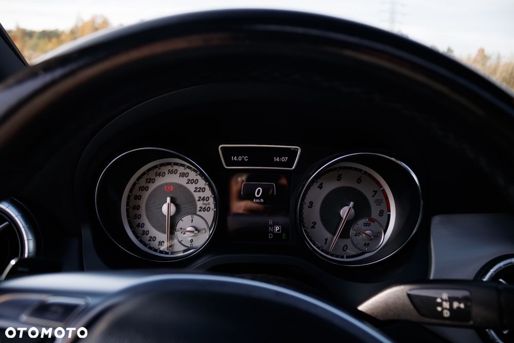 Mercedes-Benz CLA - 19