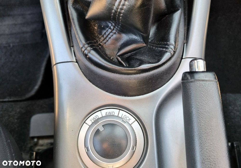 Mitsubishi Outlander - 29