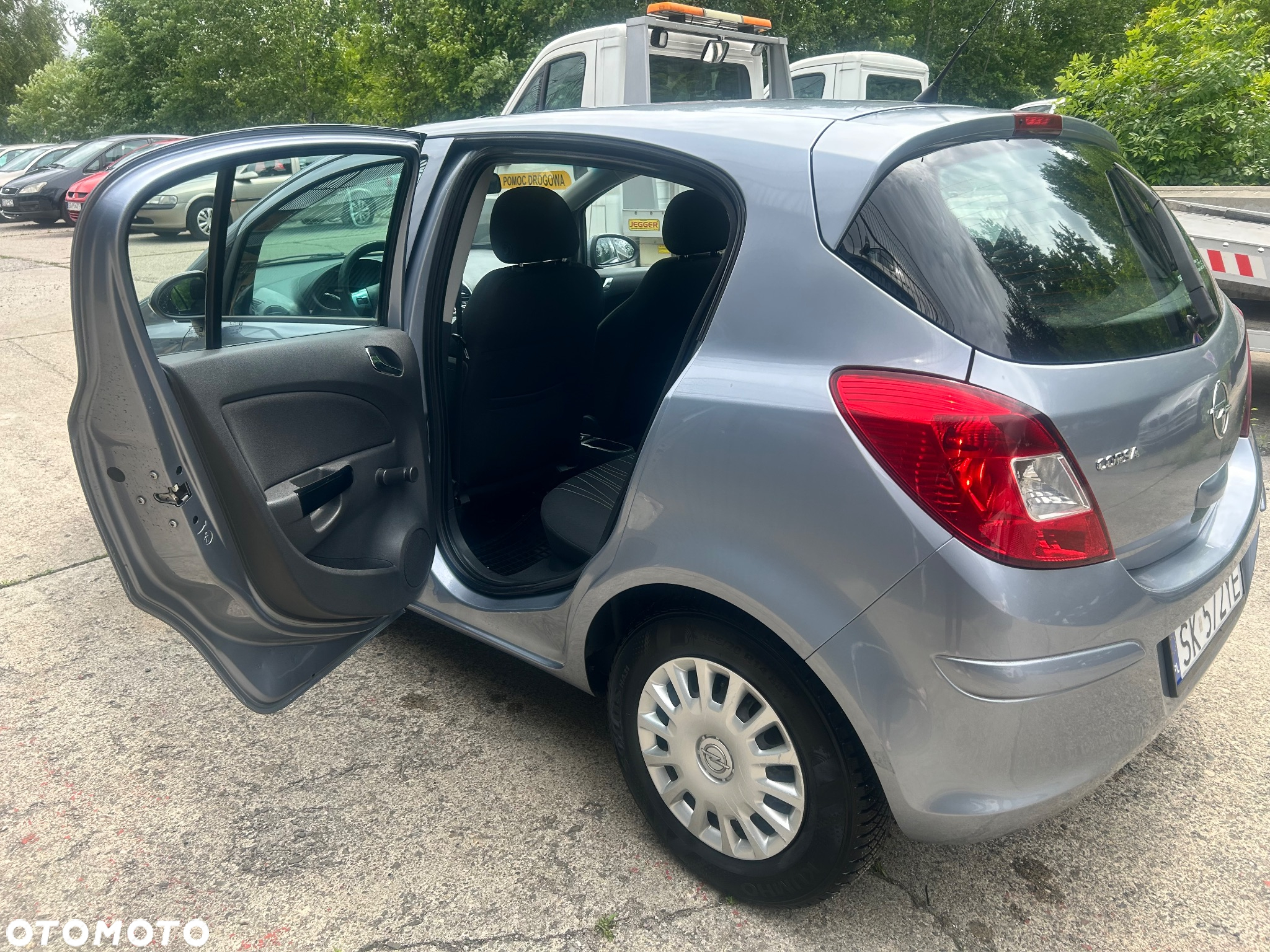 Opel Corsa 1.2 16V Cosmo - 12
