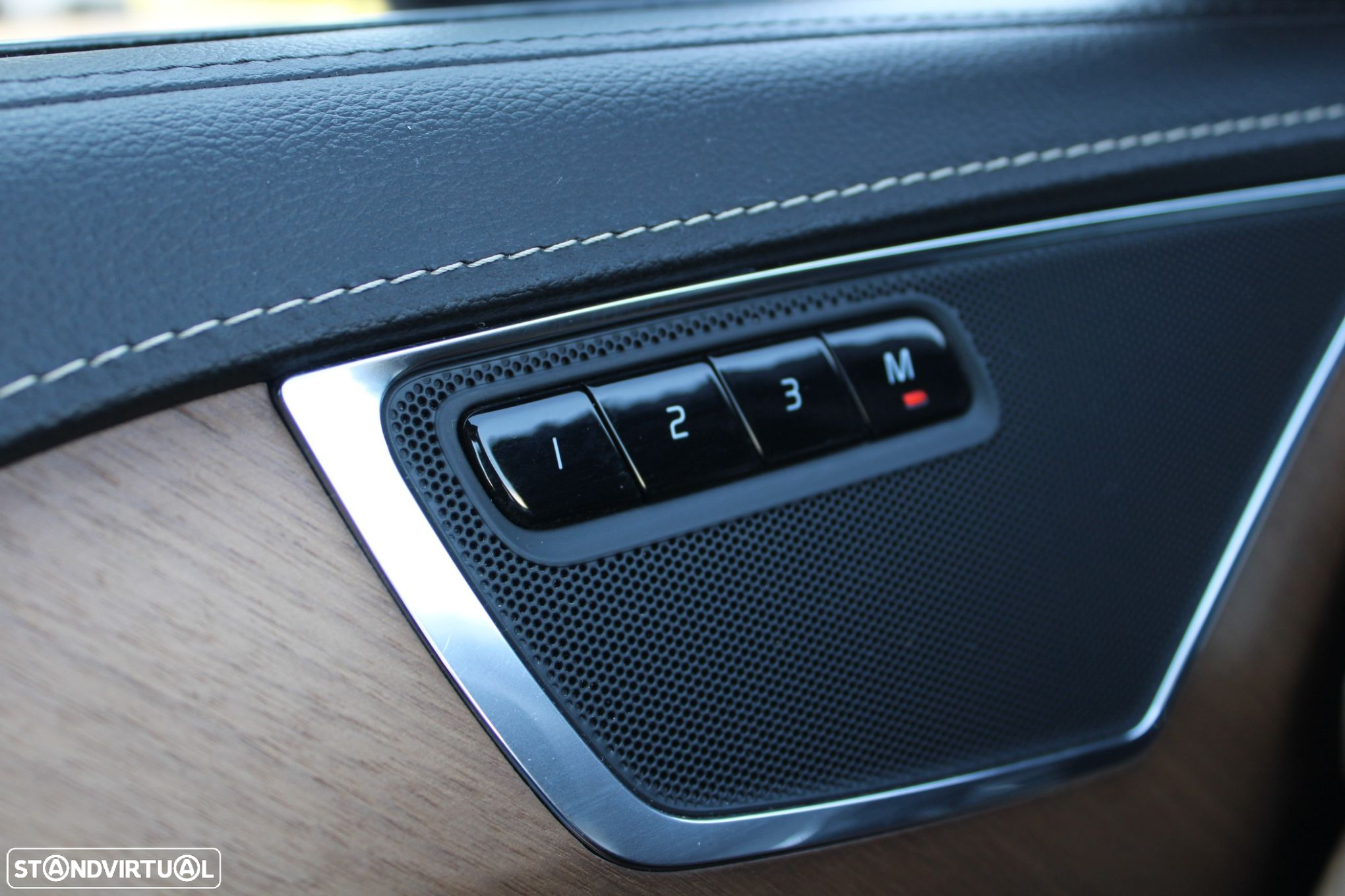 Volvo XC 90 2.0 T8 PHEV Inscription AWD - 27