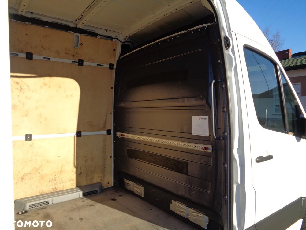 Volkswagen Crafter - 15