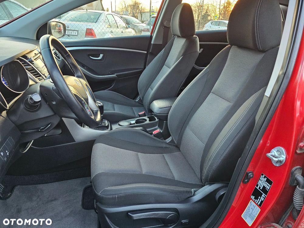 Hyundai i30 blue 1.6 GDI Style - 15