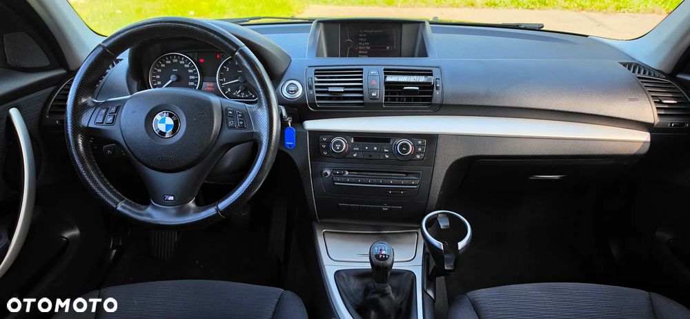 BMW Seria 1 118i Edition Sport - 26
