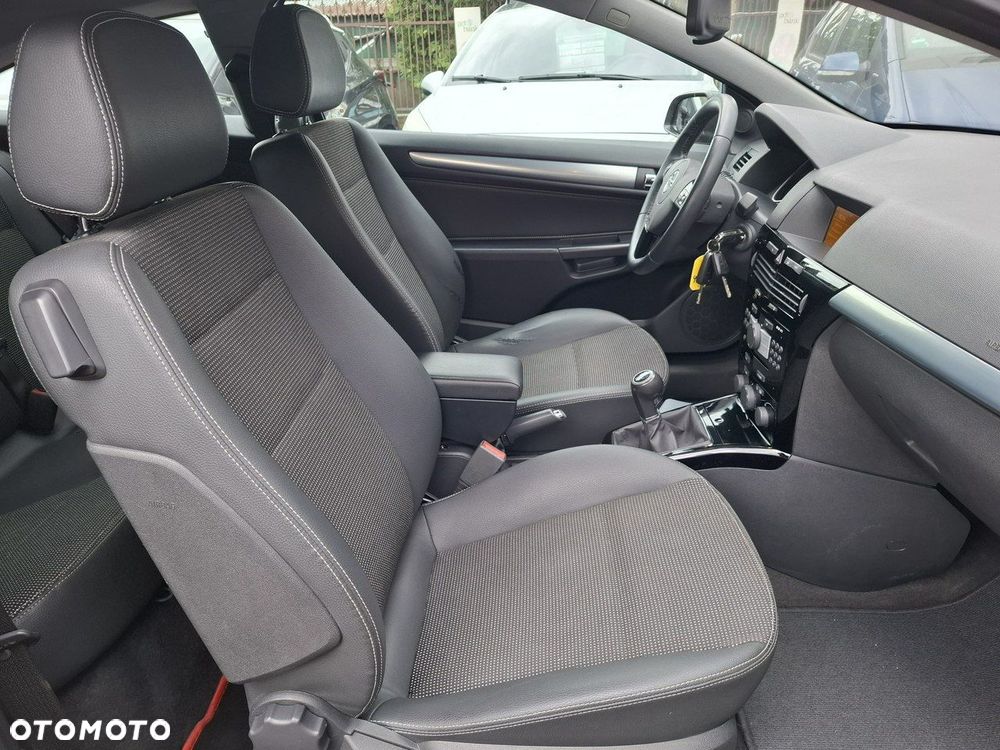 Opel Astra 1.8 Innovation - 17