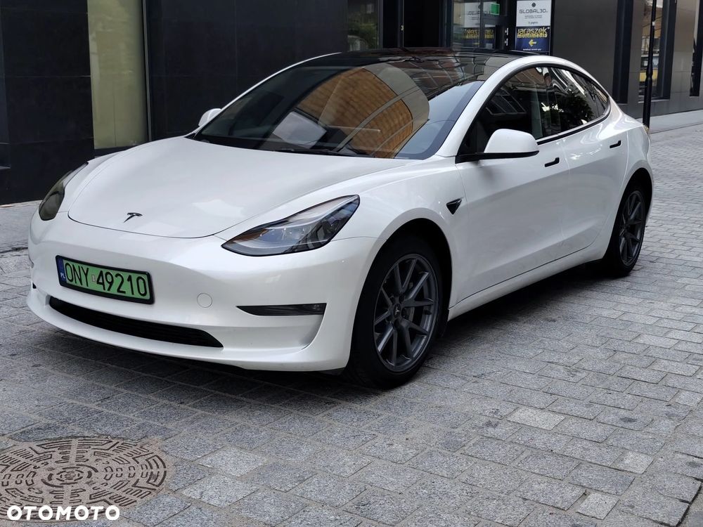 Tesla Model 3 RWD - 1