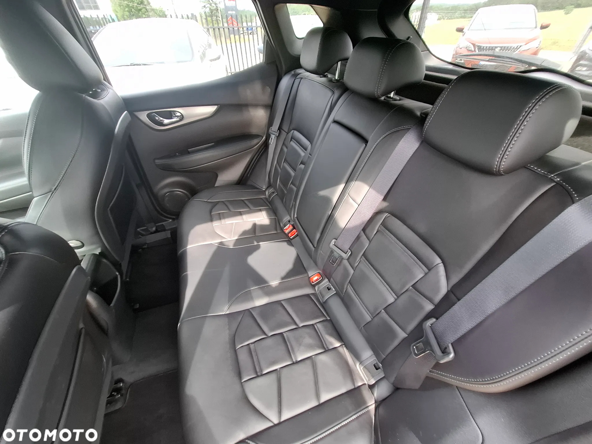 Nissan Qashqai 1.2 DIG-T N-Vision EU6 - 14