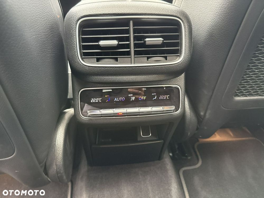 Mercedes-Benz GLE 300 d 4Matic 9G-TRONIC AMG Line - 17