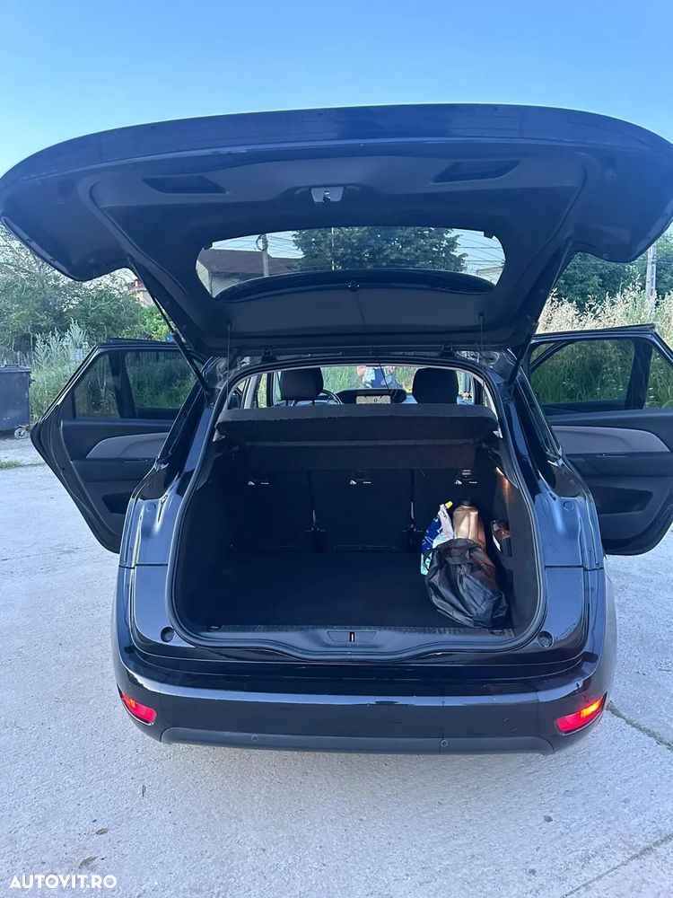 Citroën C4 Space Tourer PureTech 130 Stop&Start EAT8 SELECTION - 25