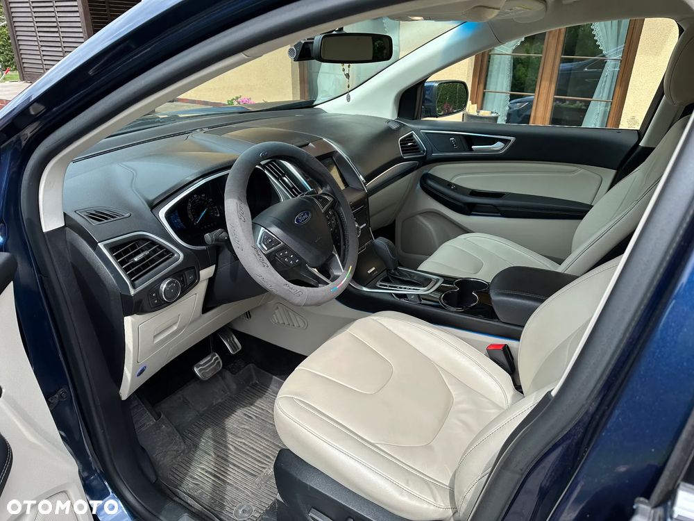 Ford Edge - 8