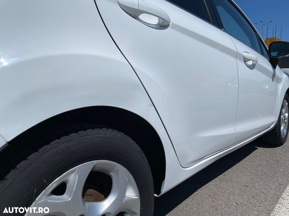 Ford Fiesta - 8