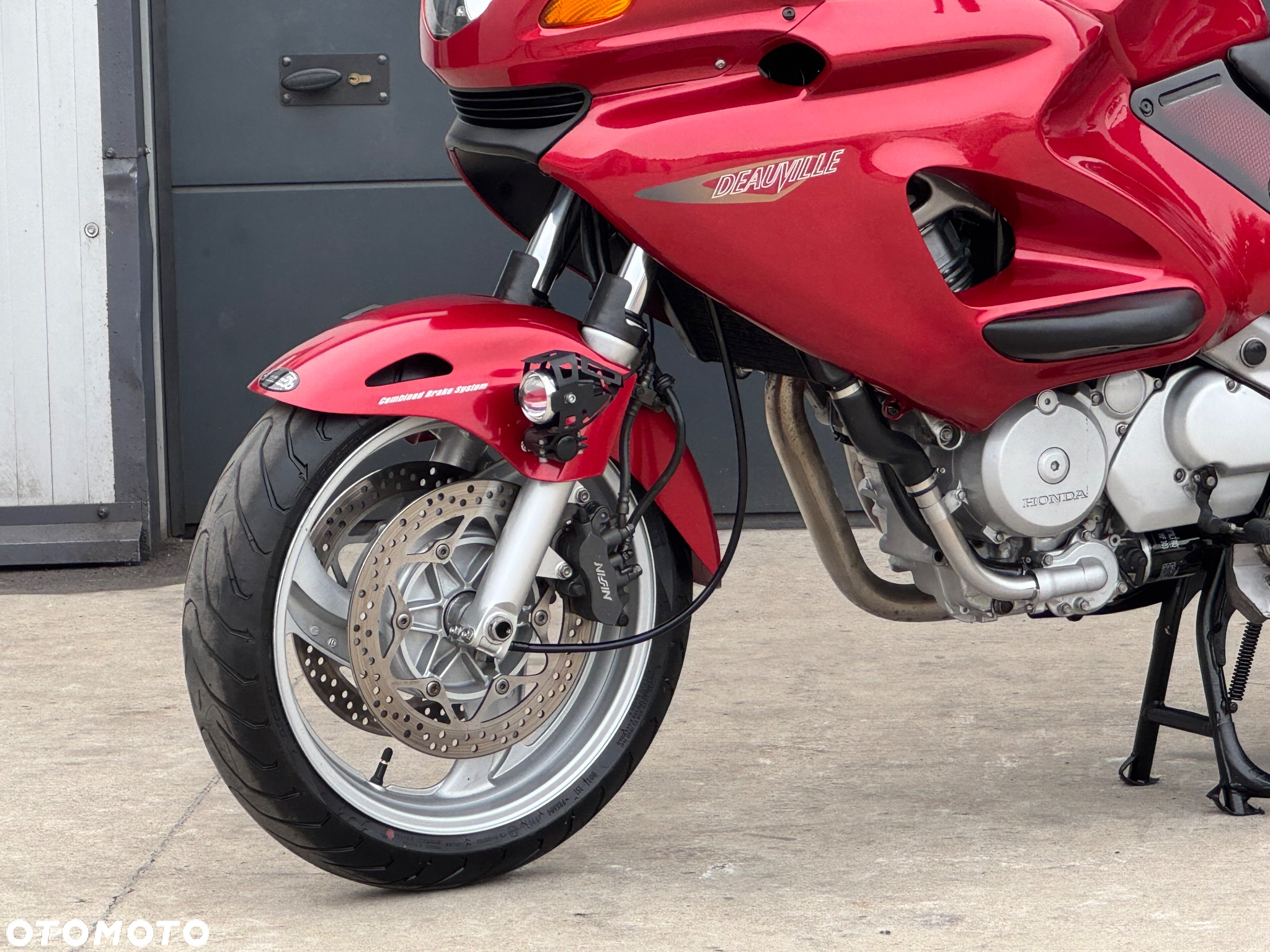 Honda Deauville - 26