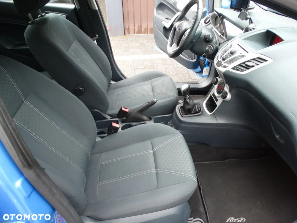 Ford Fiesta - 19