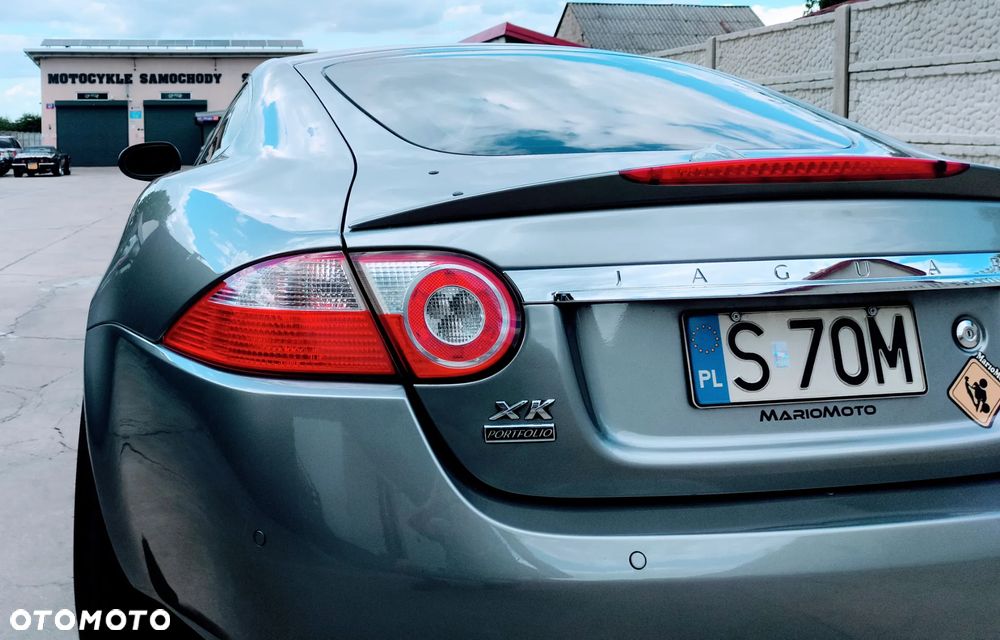 Jaguar XK XKR - 25