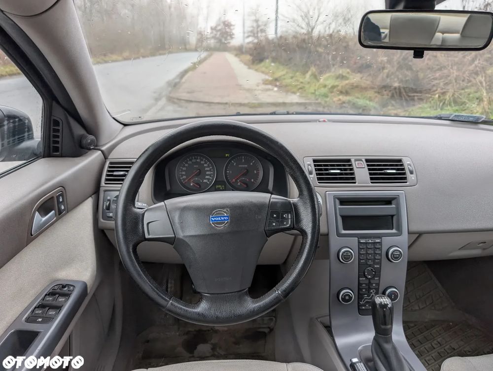 Volvo S40 2.0D - 8