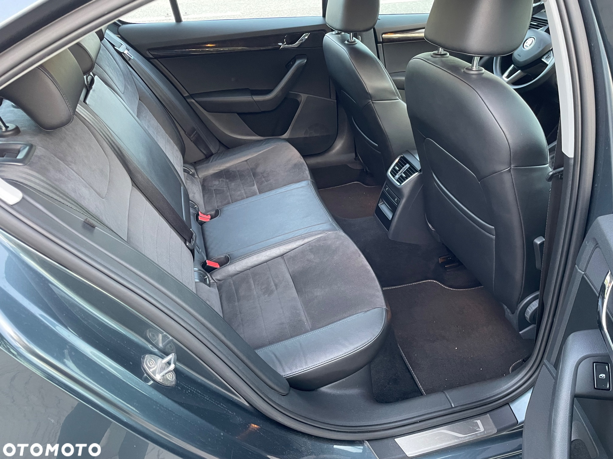 Skoda Octavia 2.0 TDI Style - 14