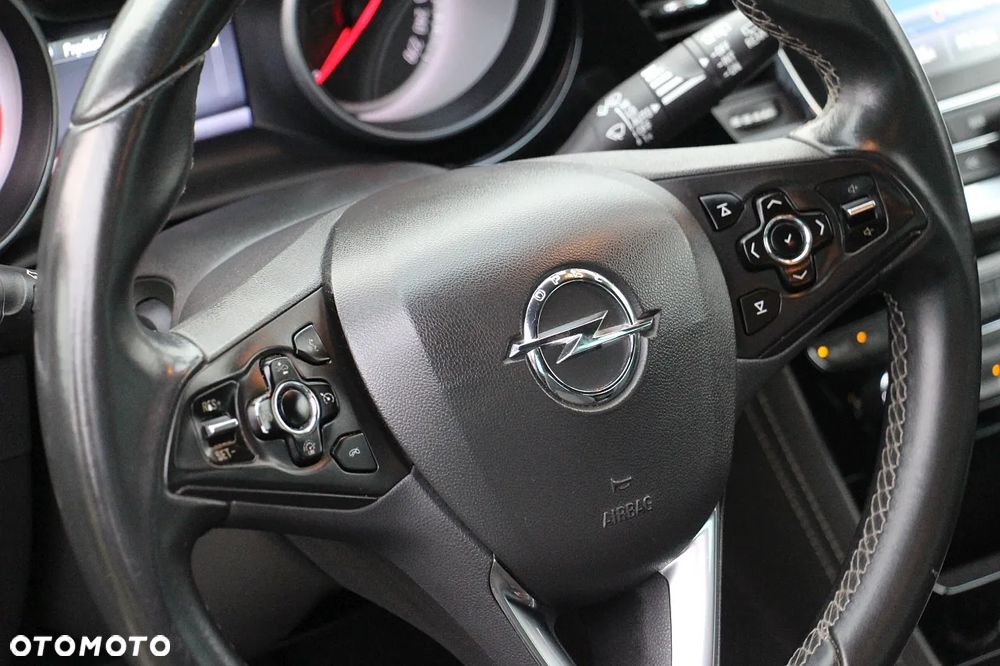 Opel Astra 1.6 CDTI Cosmo - 24