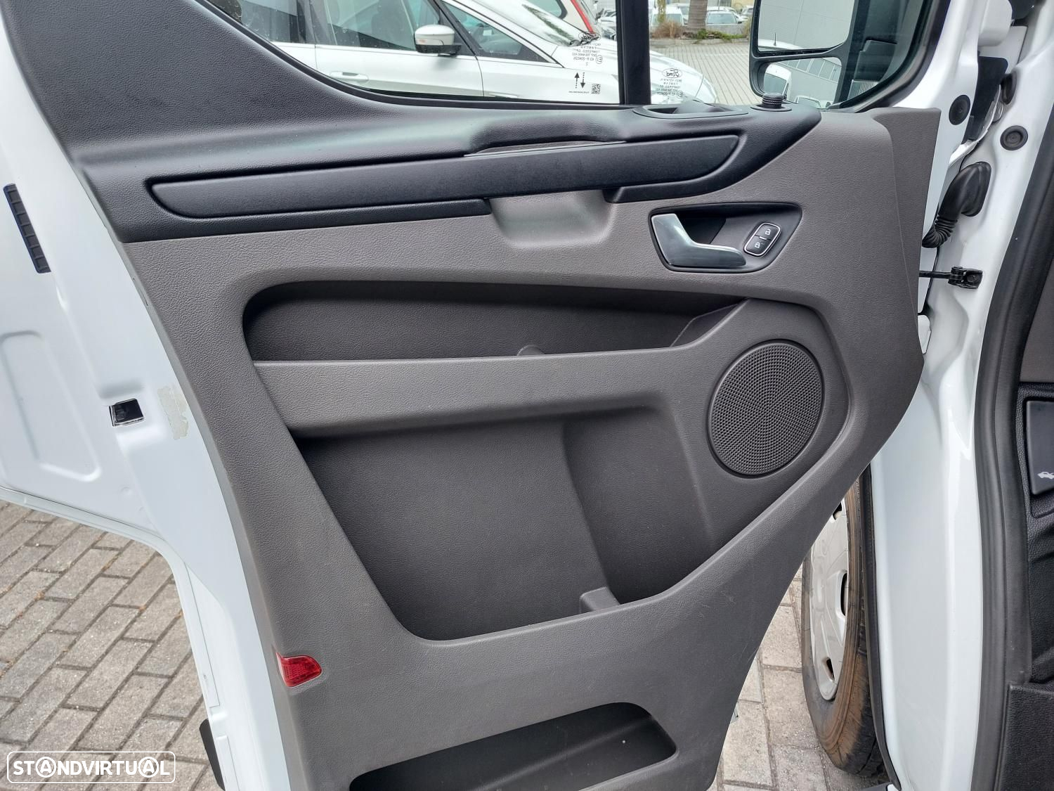 Ford Transit Custom 300L1 2.0 H1-T.B.Trend - IVA Dedutível - 9