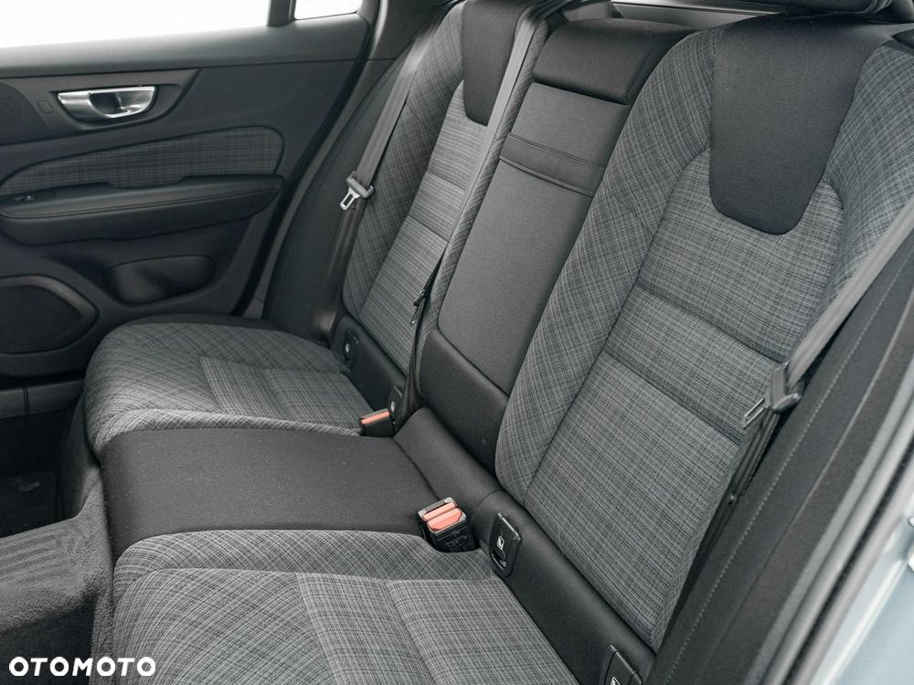 Volvo V60 - 25