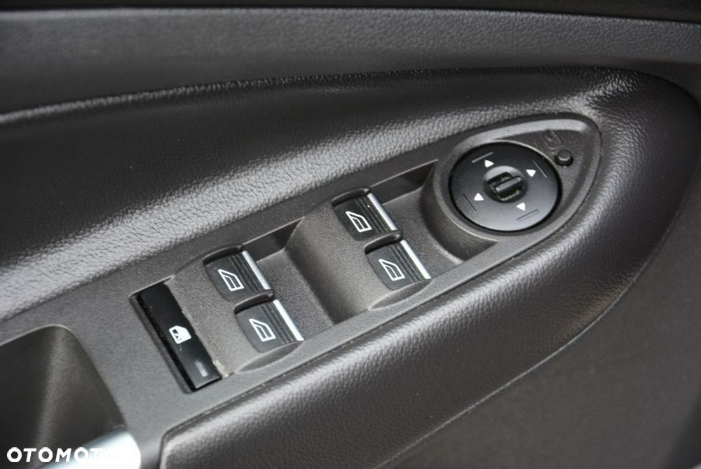 Ford Kuga 1.5 EcoBoost 2x4 ST-Line - 31