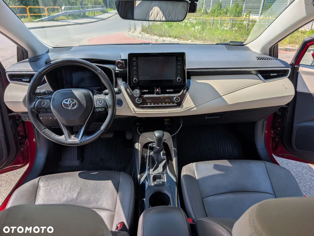 Toyota Corolla 1.8 Hybrid Executive - 21
