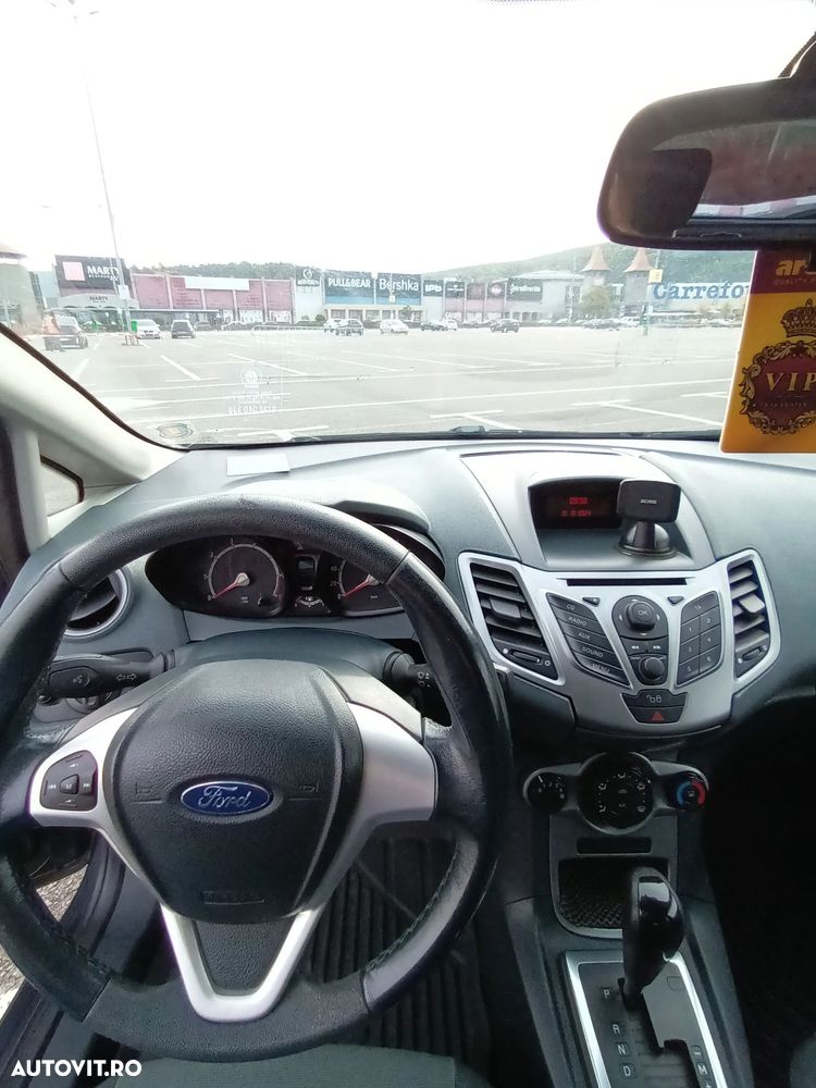Ford Fiesta - 9