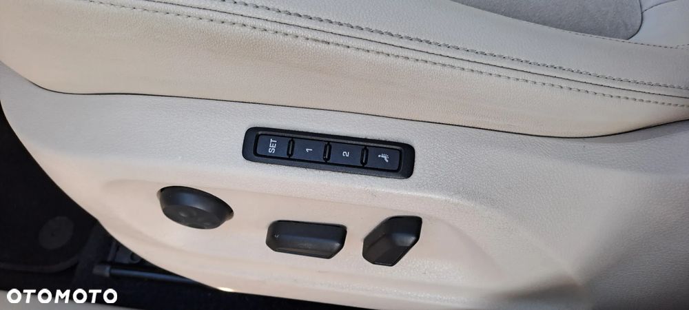 Volkswagen Sharan 2.0 TDI BMT Highline - 10