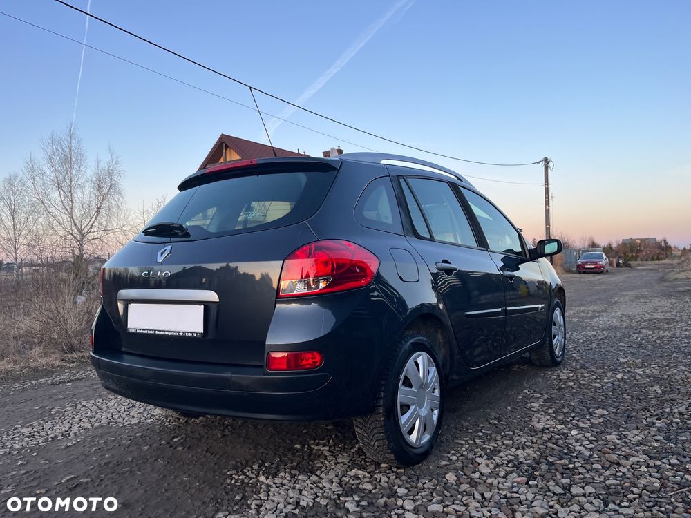 Renault Clio - 3