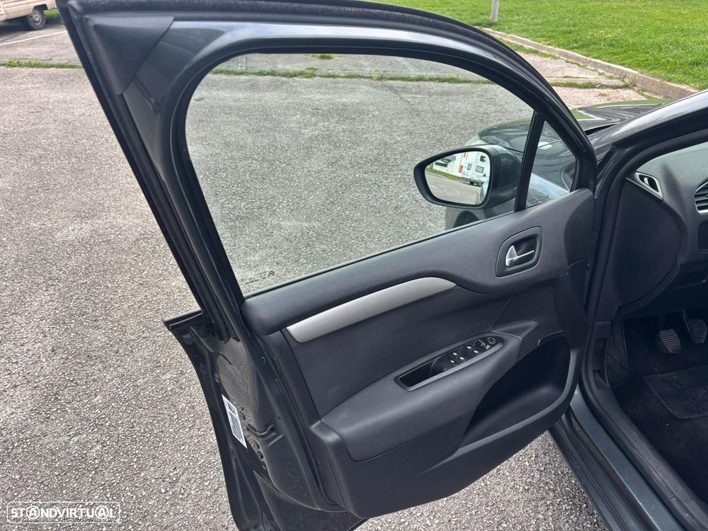 Citroën C4 1.6 e-HDi Exclusive - 16