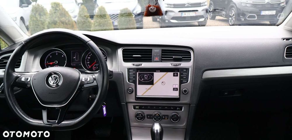 Volkswagen Golf - 17