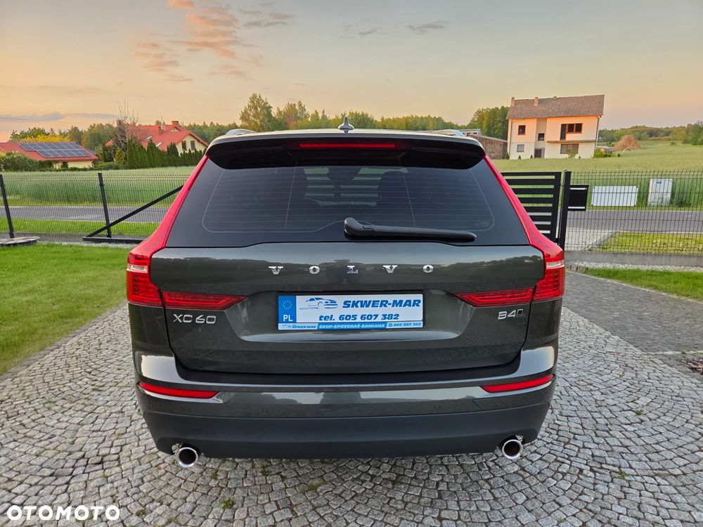 Volvo XC 60 B4 D AWD Momentum Pro - 9