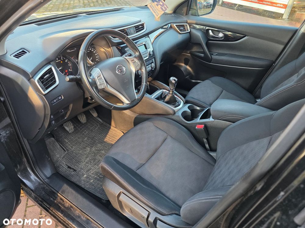 Nissan Qashqai 1.2 DIG-T N-Vision - 16