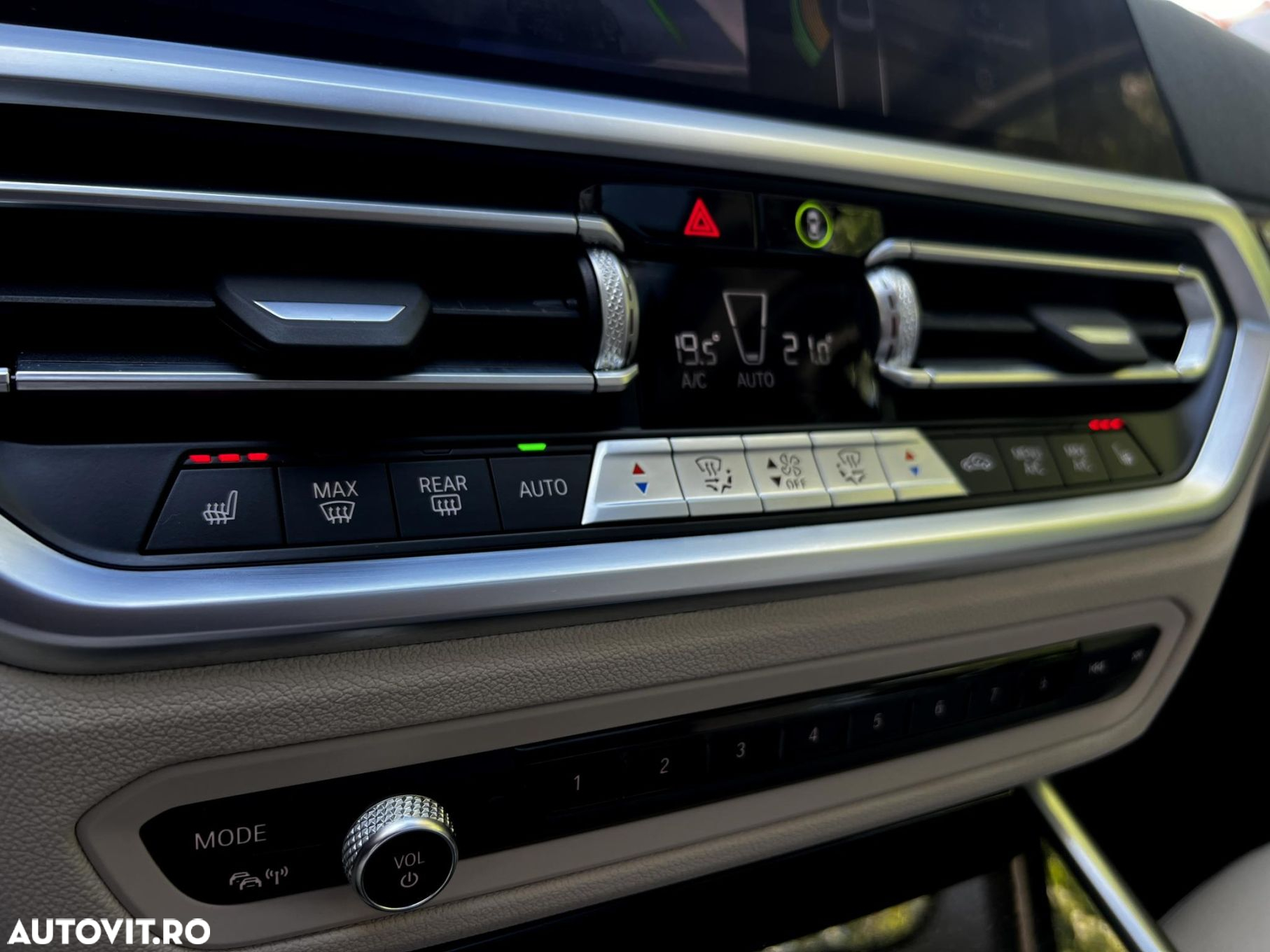 BMW Seria 3 318d Aut. - 15