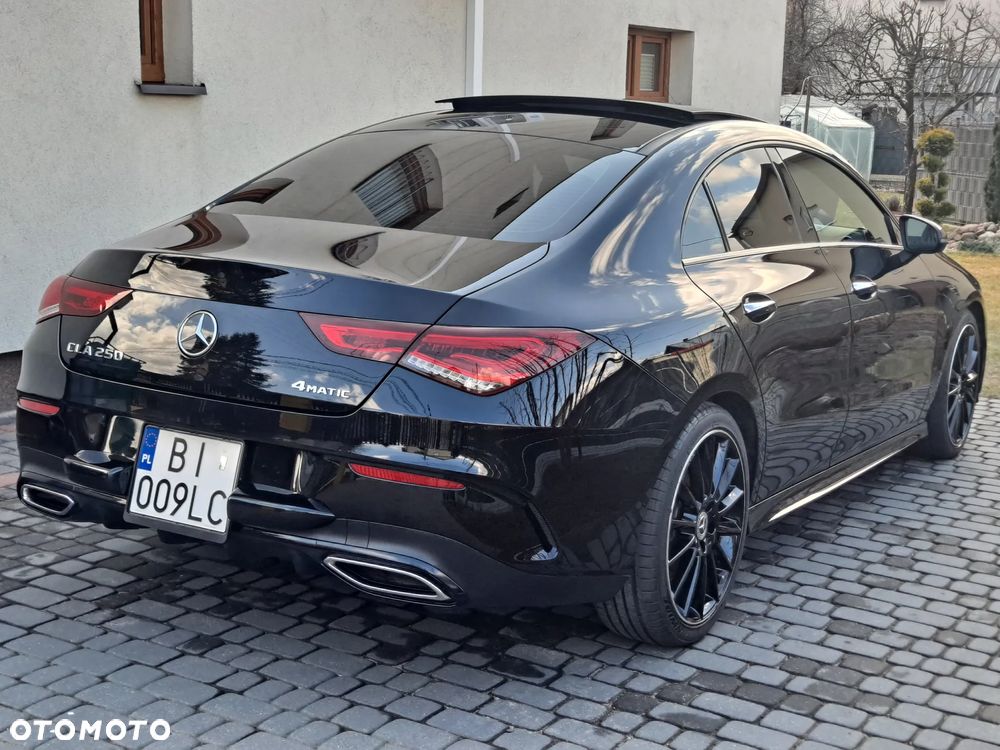 Mercedes-Benz CLA 250 4Matic 7G-DCT AMG Line - 5