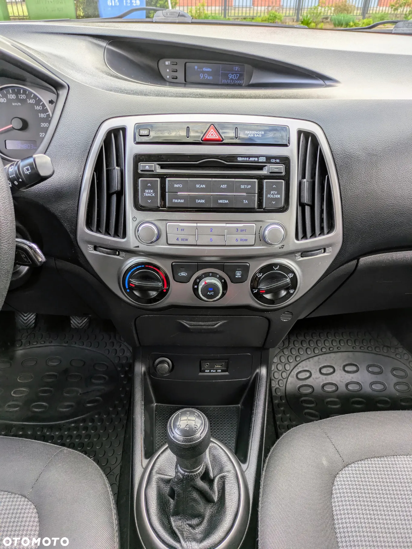 Hyundai i20 - 17