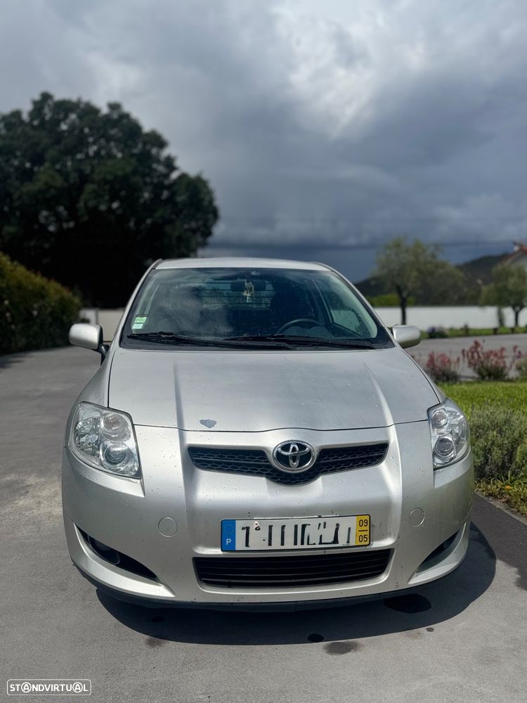 Toyota Auris 1.4 D-4D - 1