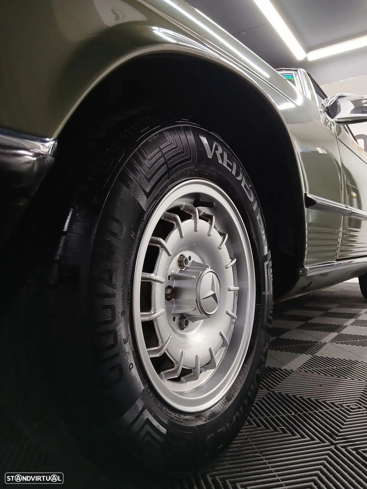 Mercedes-Benz SL 280 - 14