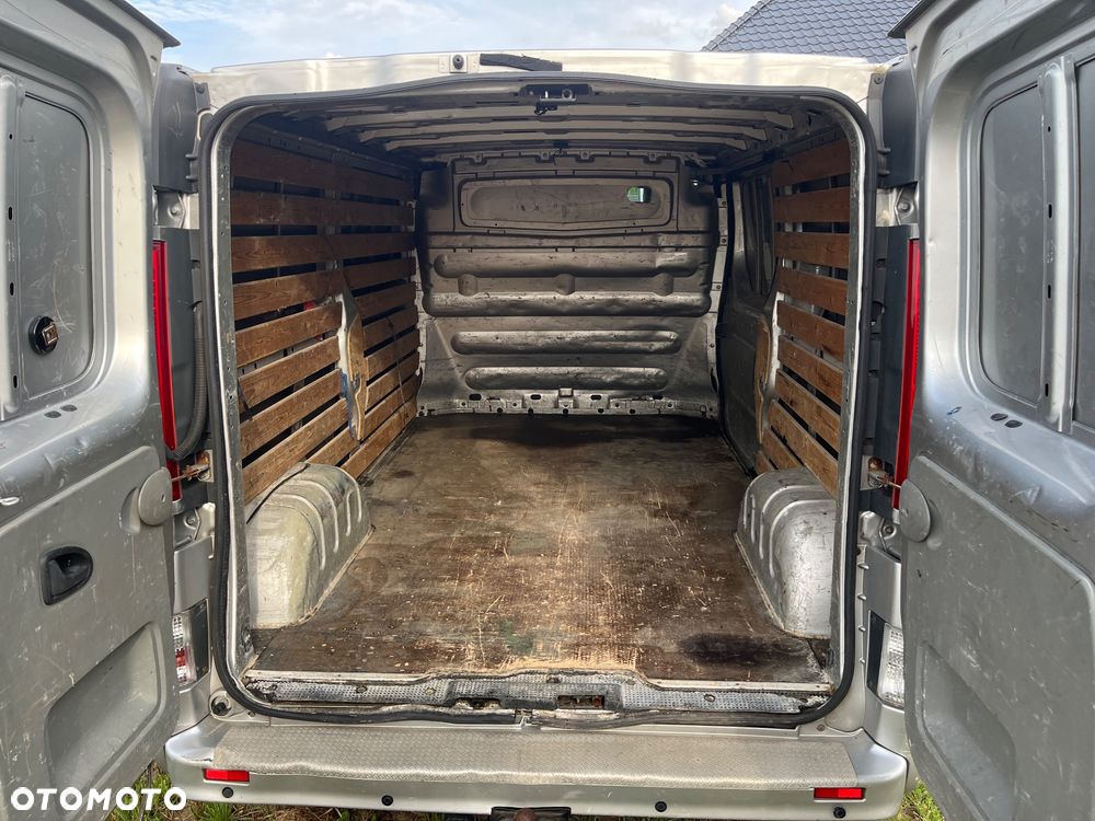 Opel VIVARO - 28