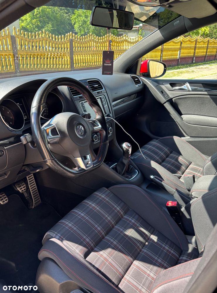 Volkswagen Golf - 12