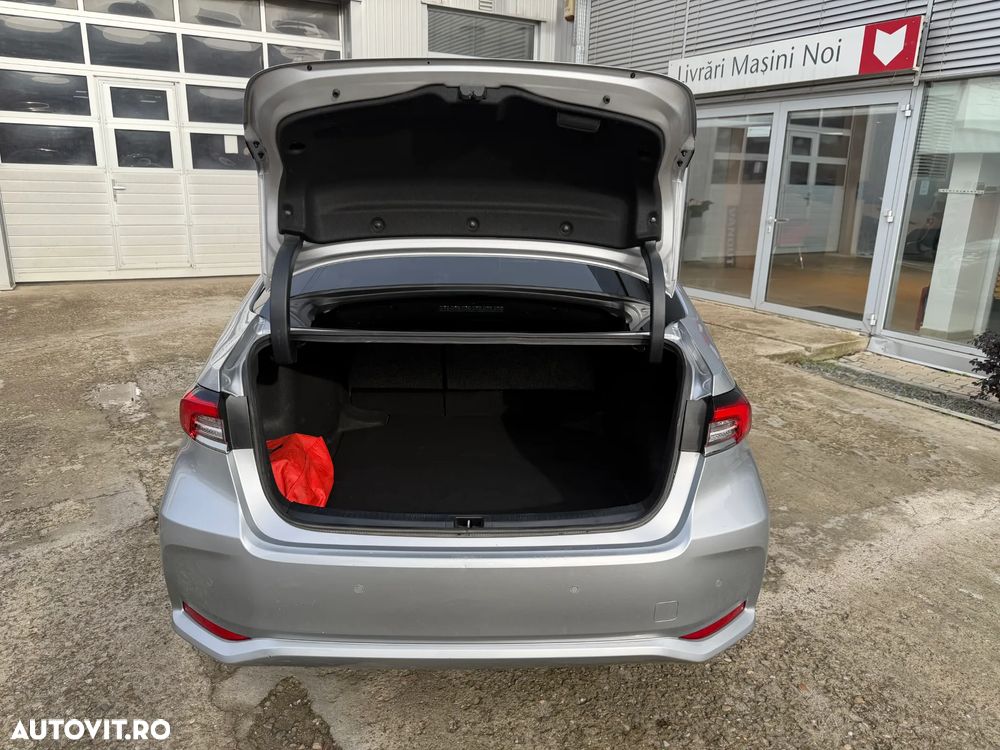 Toyota Corolla 1.8 HSD Business - 4