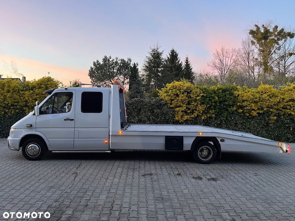 Mercedes-Benz Sprinter - 6