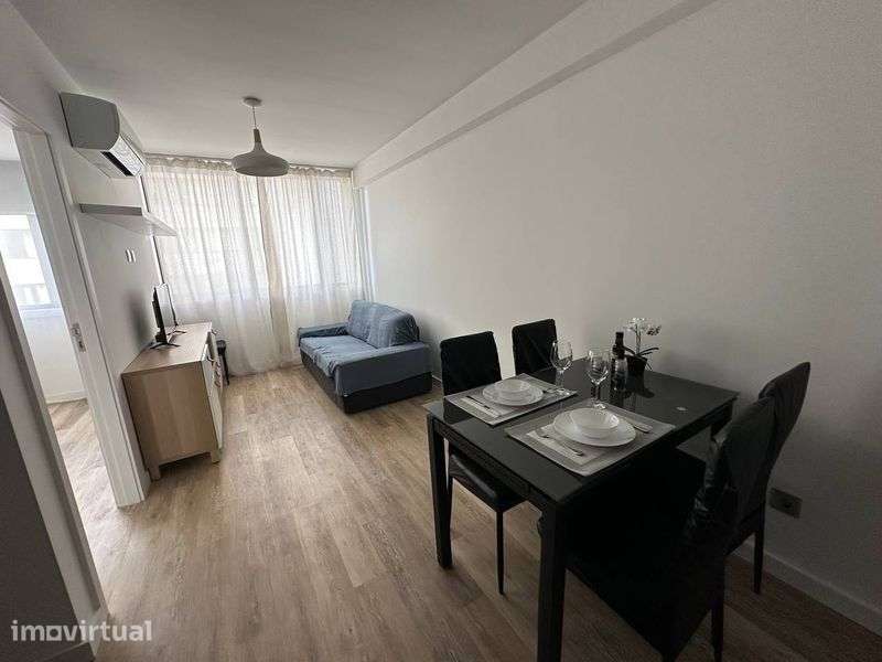 Alugo apartamento T1 acolhedor no centro histórico do Porto - Grande imagem: 3/9
