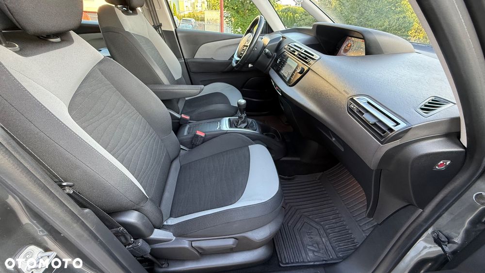 Citroën C4 Picasso 1.6 e-HDi Intensive - 19