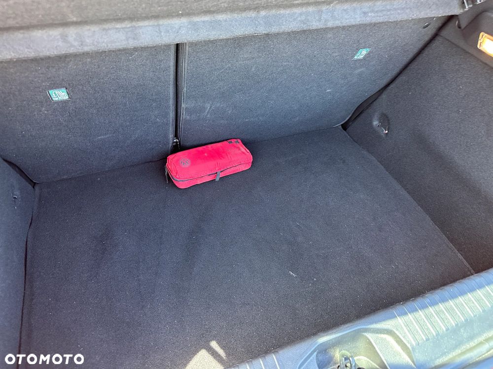 Renault Clio - 28