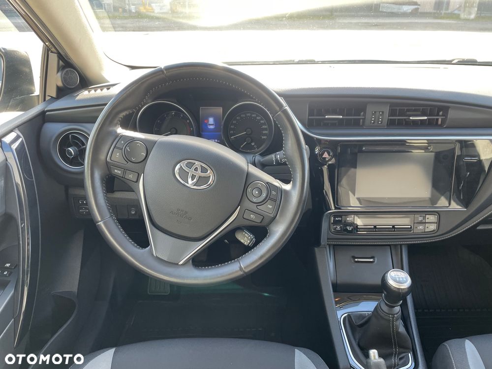 Toyota Auris 1.2 T Premium - 13