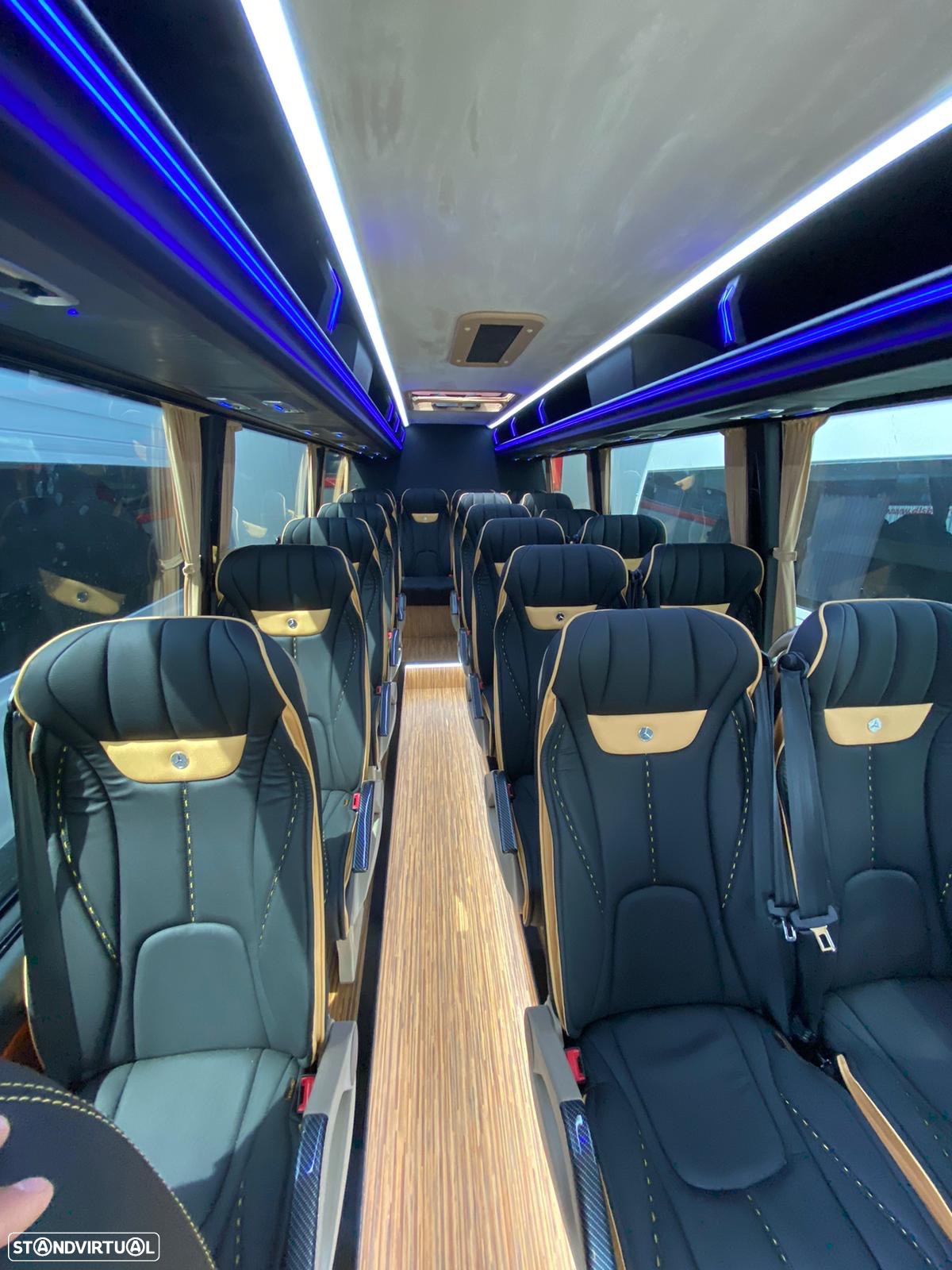 Mercedes Benz Sprinter 519 - 46
