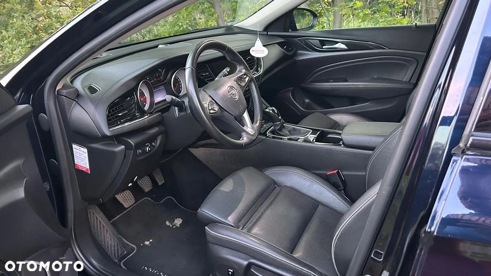 Opel Insignia 1.6 CDTI ecoFLEX Start/Stop Business Innovation - 19