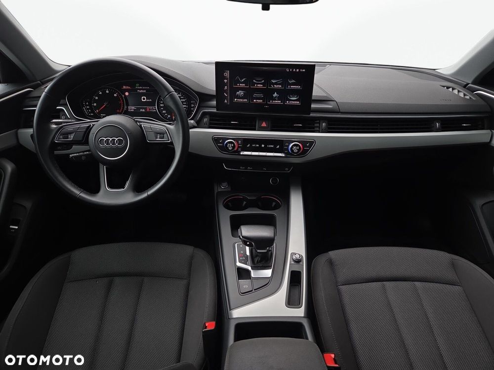 Audi A4 Limousine - 11