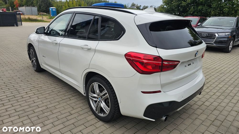 BMW X1 xDrive28i - 18