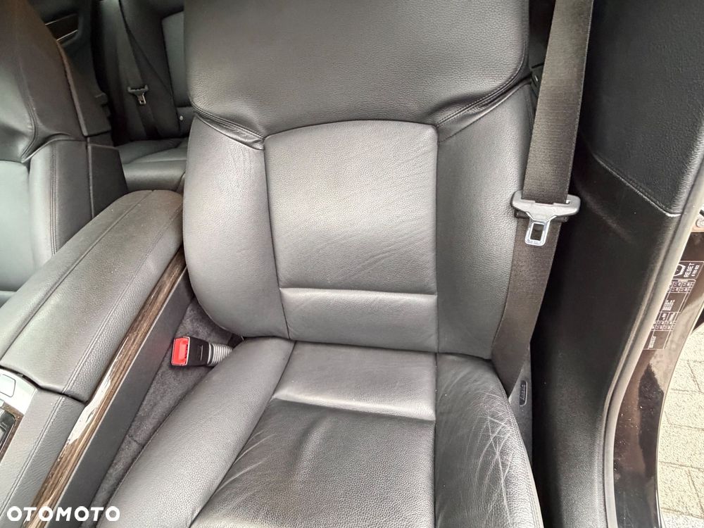 BMW Seria 7 730d - 34