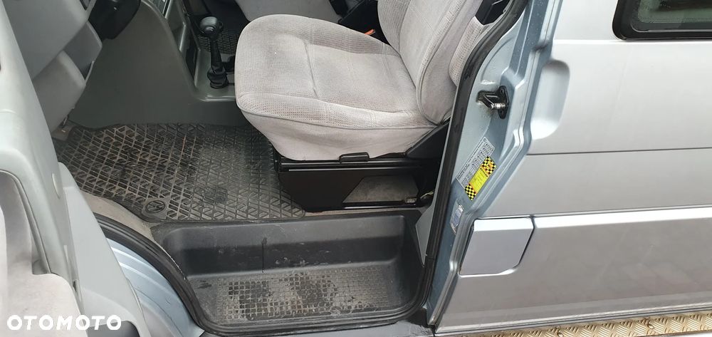 Volkswagen Transporter - 16